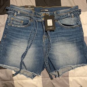 Fashion nova shorts